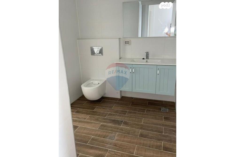 Apartment for Sale in Netanya - Image 5