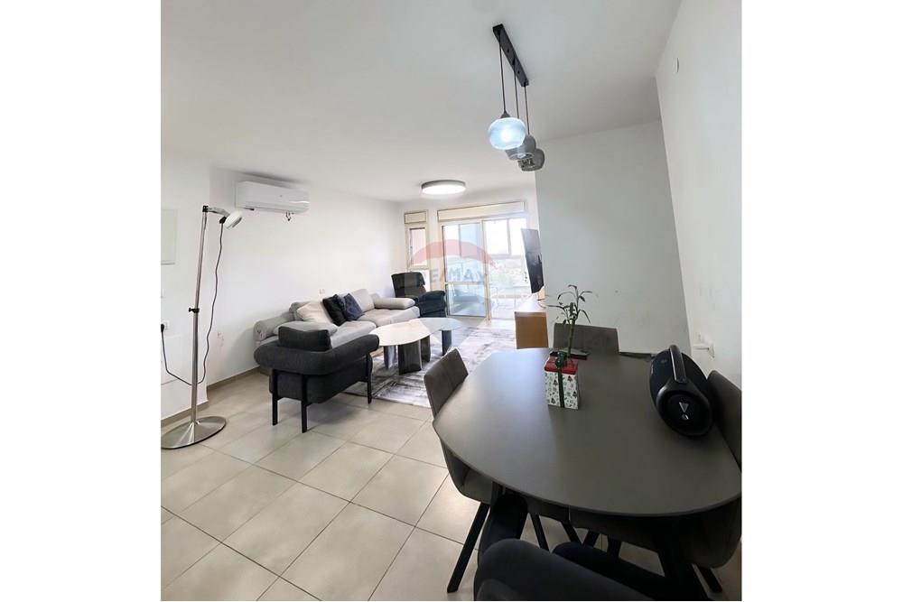 Apartment for Sale in Karmiel - Image 3