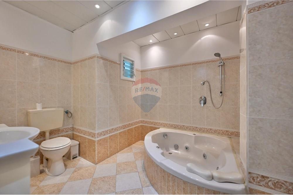 Apartment for Sale in Rishon LeZion - Image 7