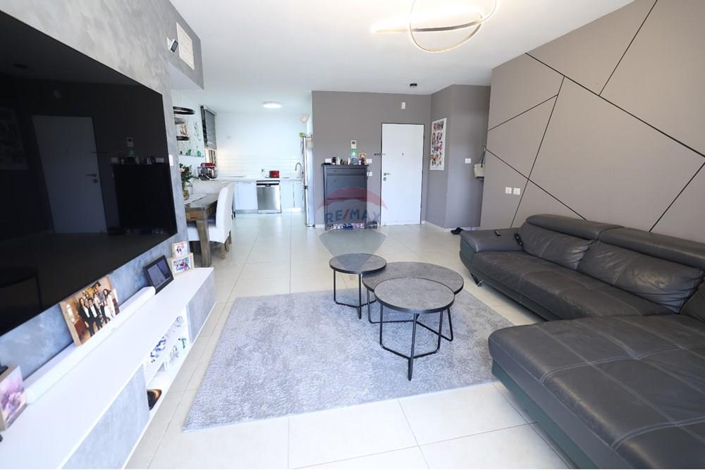 Apartment for Sale in Beer Sheva - Image 3