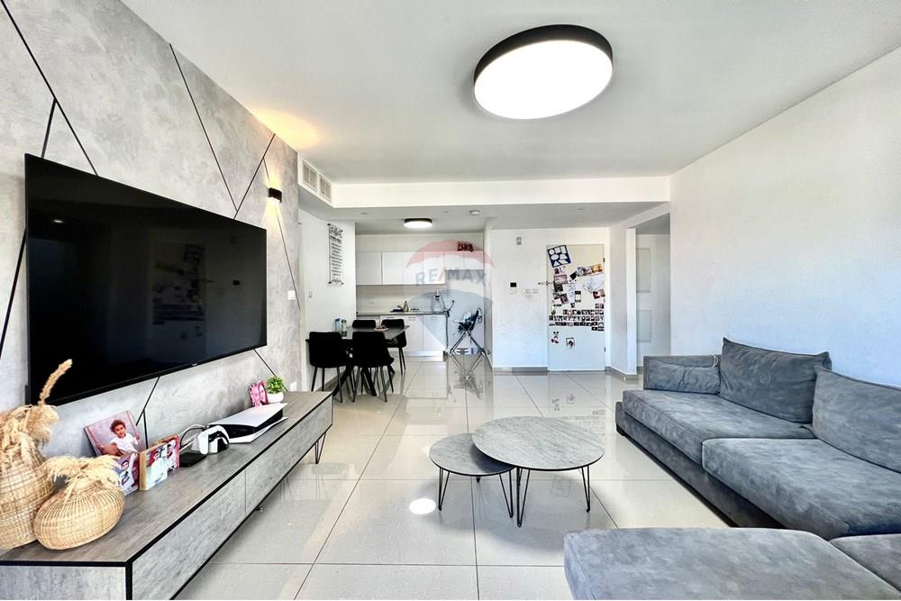Apartment for Sale in Netanya - Image 2