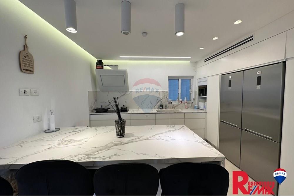 Apartment for Sale in Holon - Image 5