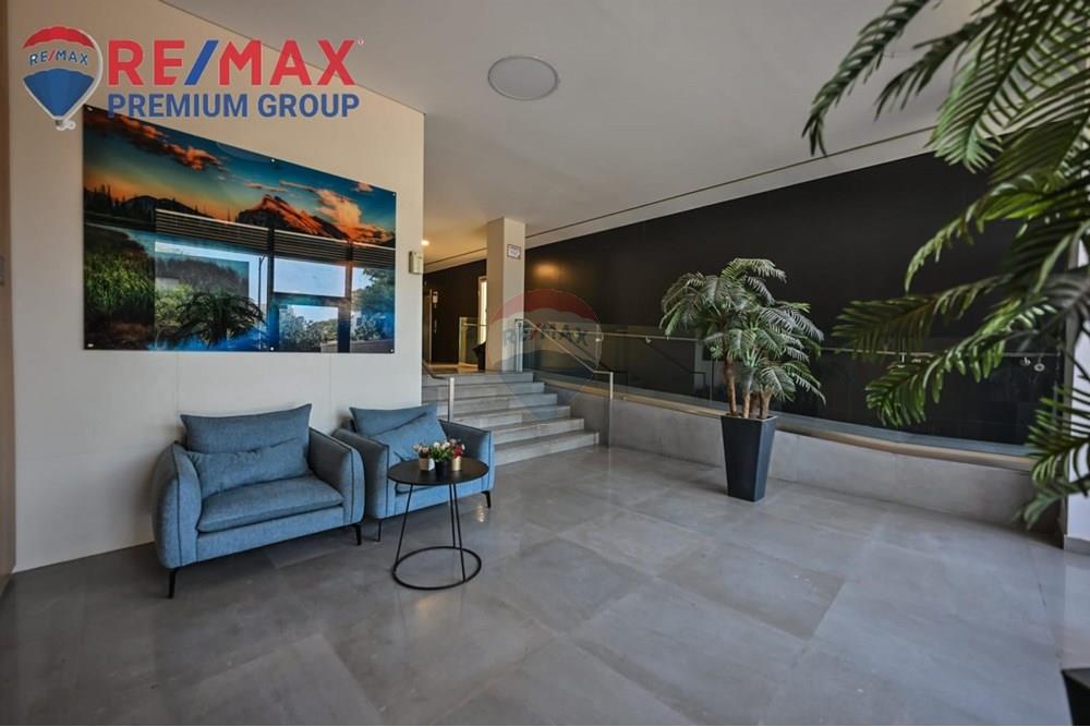 Apartment for Sale in שוהם - Image 2