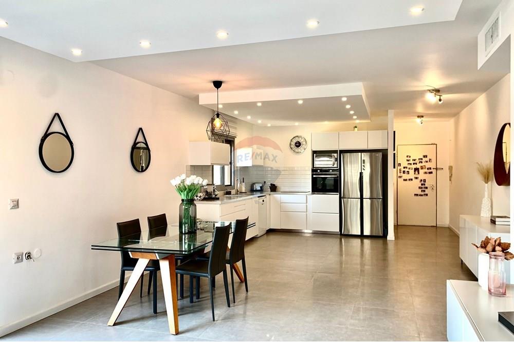 Apartment for Sale in Netanya - Image 5