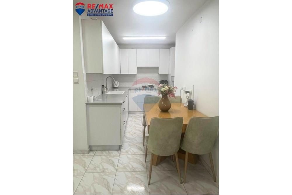 Apartment for Sale in Tel Aviv - Image 3