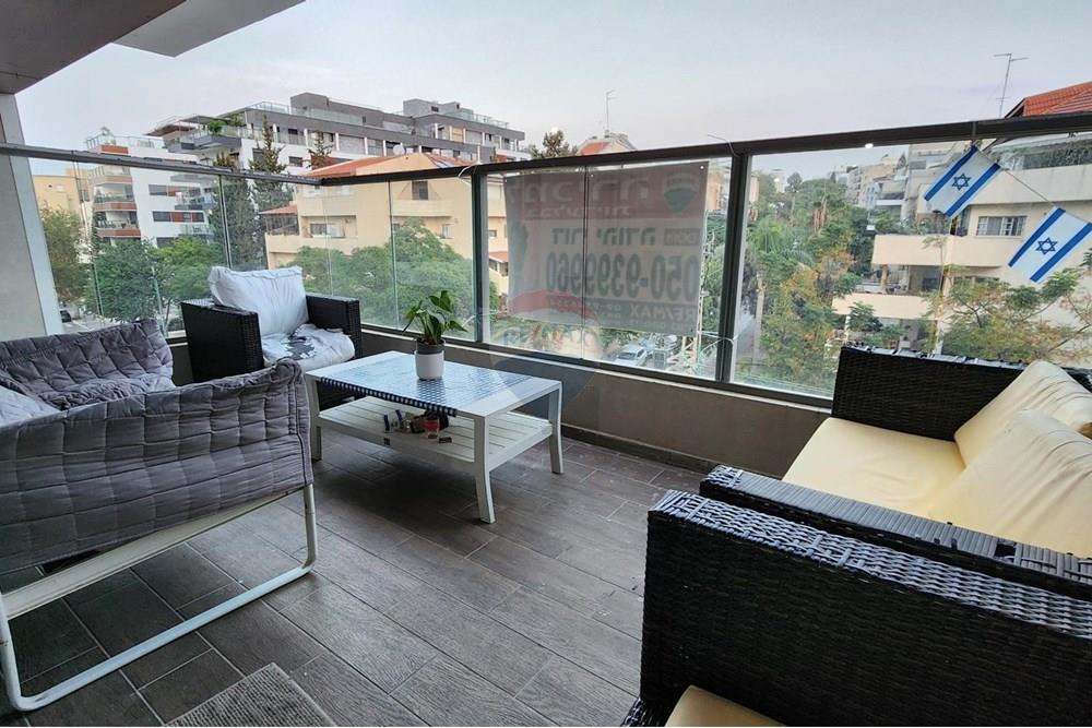 Apartment for Sale in Herzliya - Image 5