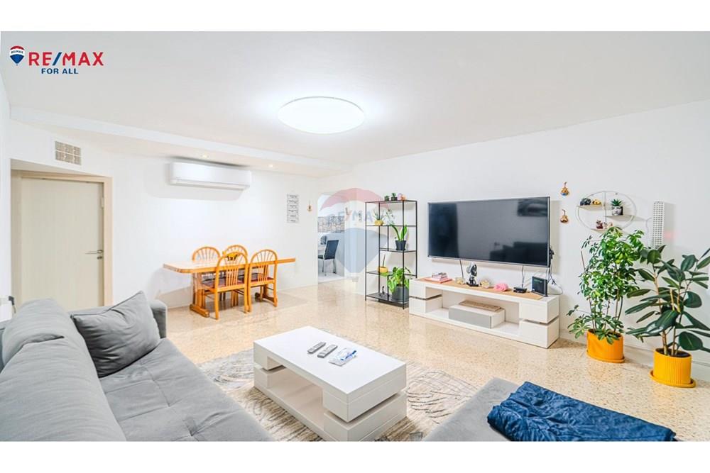 Apartment for Sale in Ashkelon - Image 2