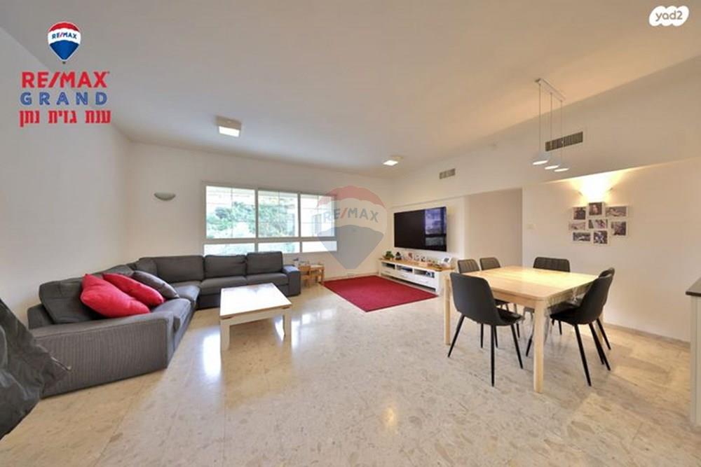 Apartment for Sale in Haifa - Image 1