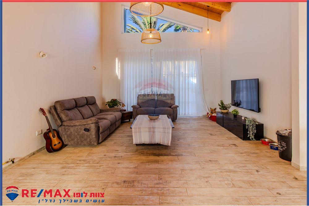 Condo for Sale in מולדת - Image 5