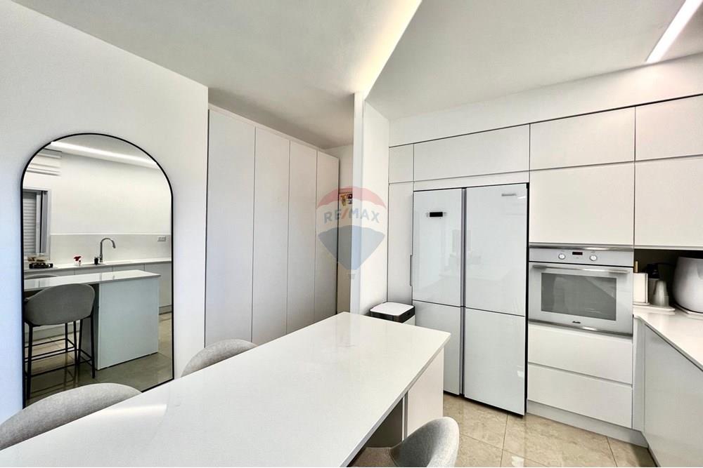 Apartment for Sale in Netanya - Image 6