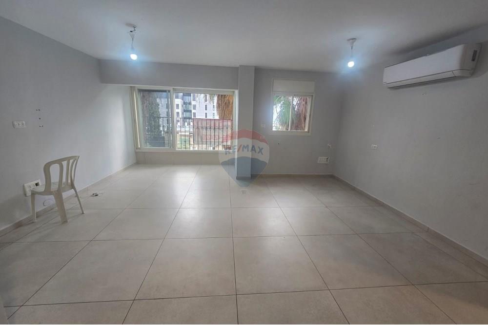 Apartment for Sale in Haifa - Image 5