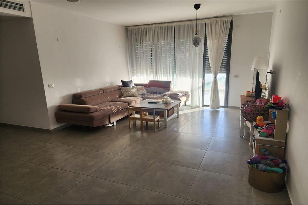 Apartment for Sale in Nahariya - Image 4