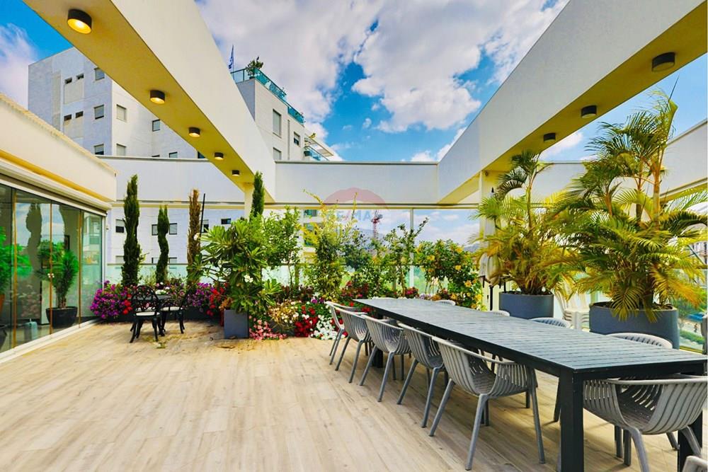 Apartment for Sale in Herzliya - Image 3