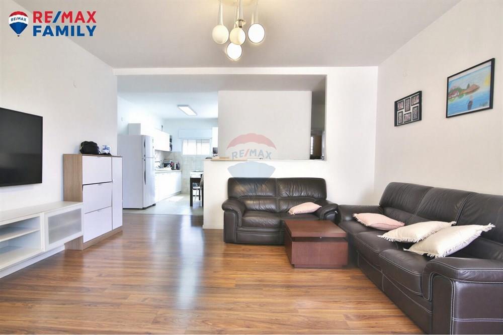 Apartment for Sale in קרית מוצקין - Image 1