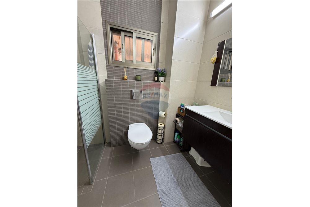 Apartment for Sale in נוף הגליל - Image 7