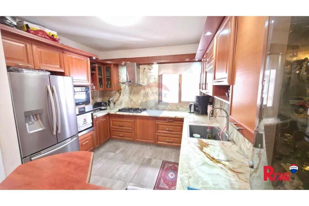 Apartment for Sale in Holon - Image 3