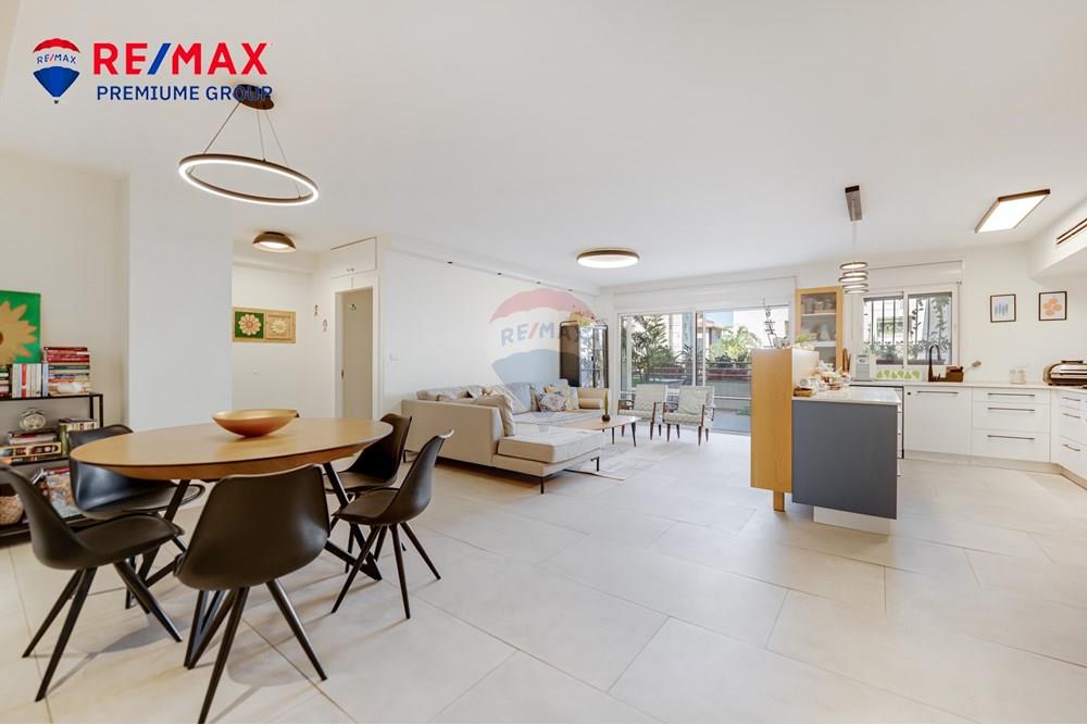 Apartment for Sale in שוהם - Image 5