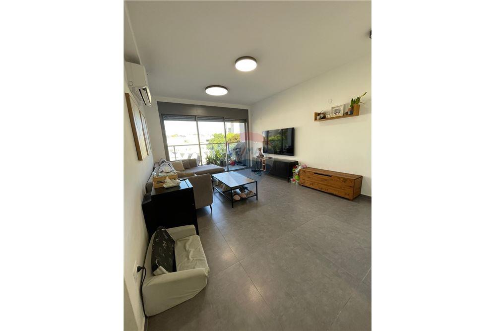 Apartment for Sale in Tel Aviv - Image 1