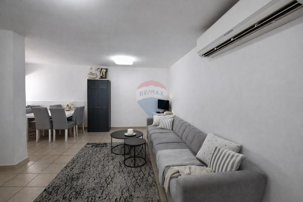 Apartment for Sale in Or Yehuda - Image 2