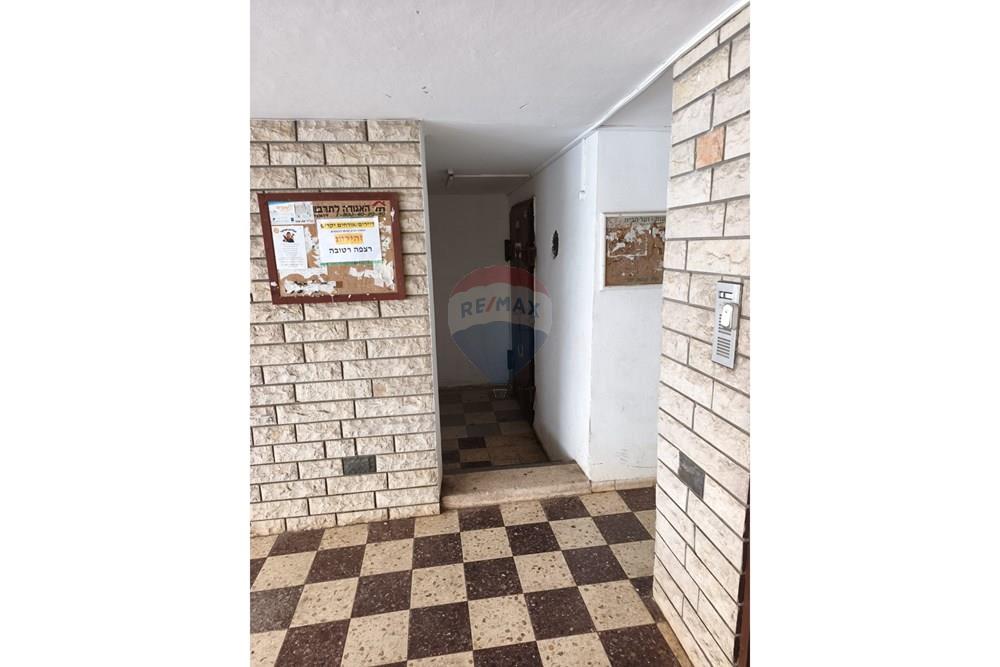 House for Sale in קרית מוצקין - Image 6