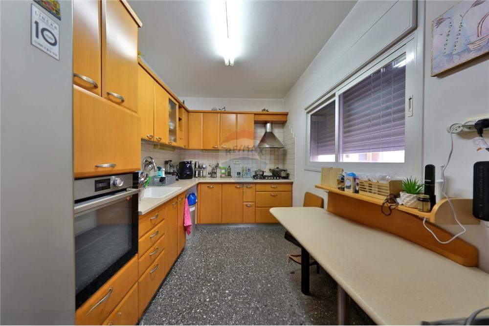 Apartment for Sale in קרית אתא - Image 2