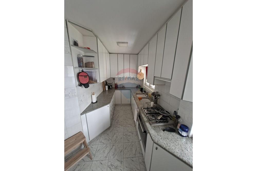 Apartment for Sale in Petah Tikva - Image 4