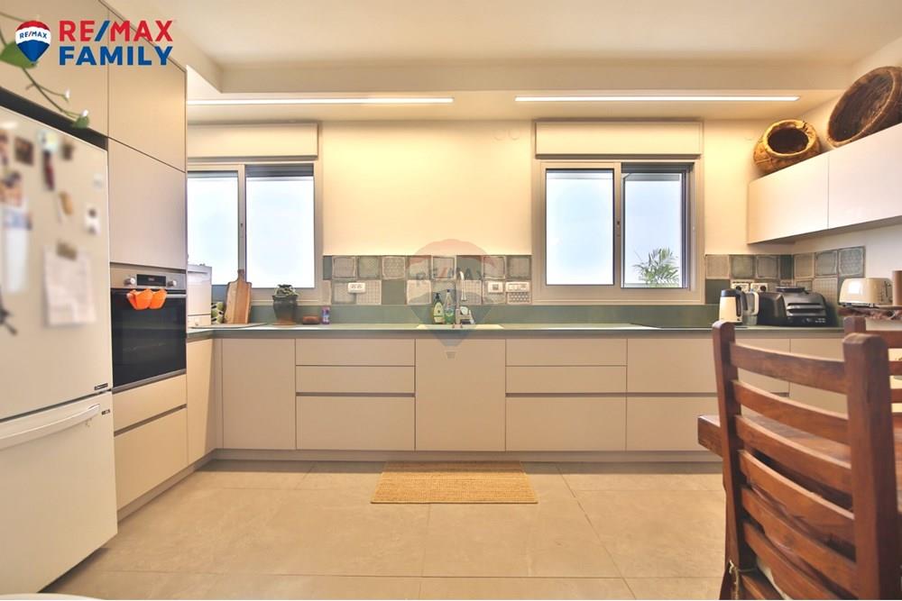 Apartment for Sale in קרית ביאליק - Image 2