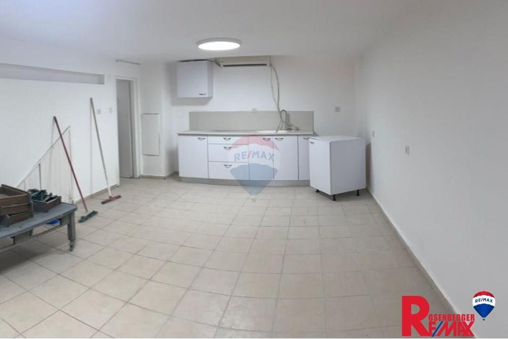 Apartment for Sale in Tel Aviv - Image 4