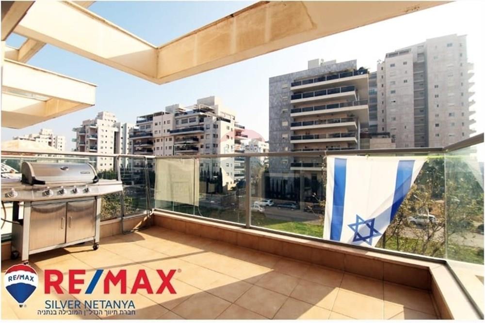 Apartment for Sale in Netanya - Image 4