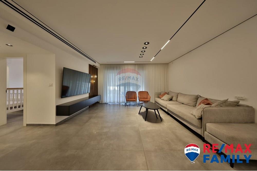 Apartment for Sale in קרית ביאליק - Image 3