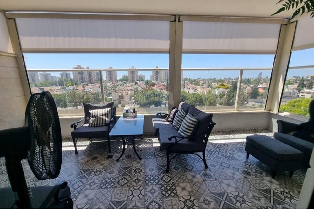 Apartment for Sale in קרית מוצקין - Image 4