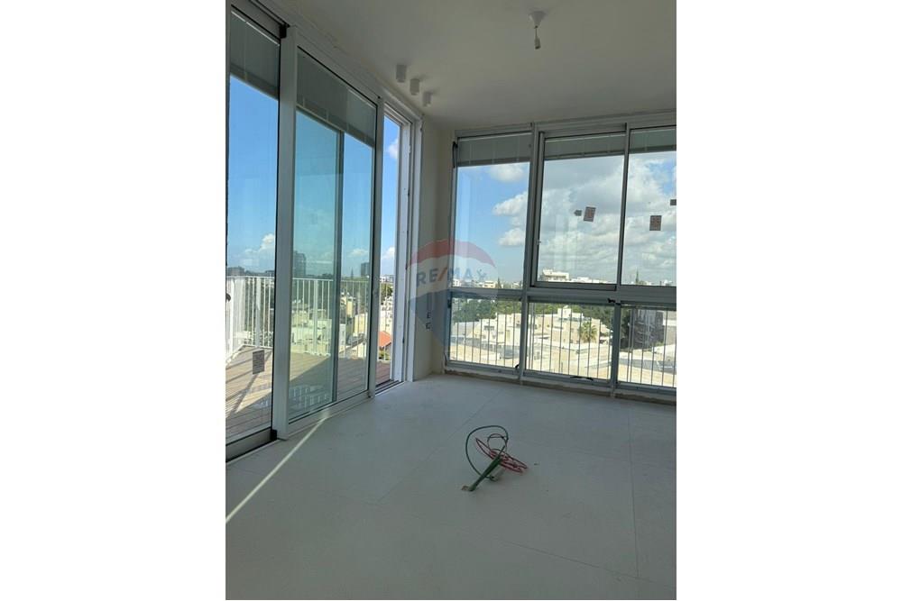 Apartment for Sale in Herzliya - Image 5