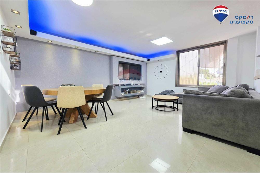 Apartment for Sale in Hadera - Image 3