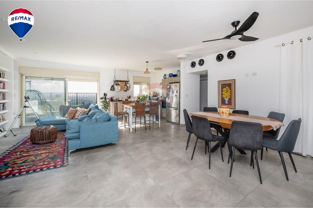 Apartment for Sale in Zichron Ya'akov - Image 2