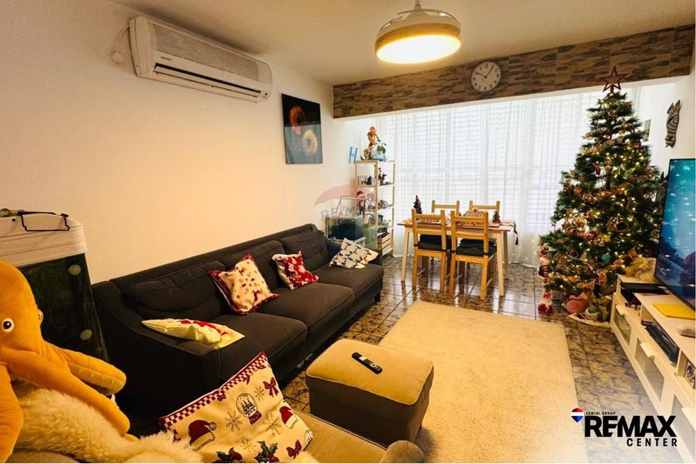 Apartment for Sale in Holon - Image 1
