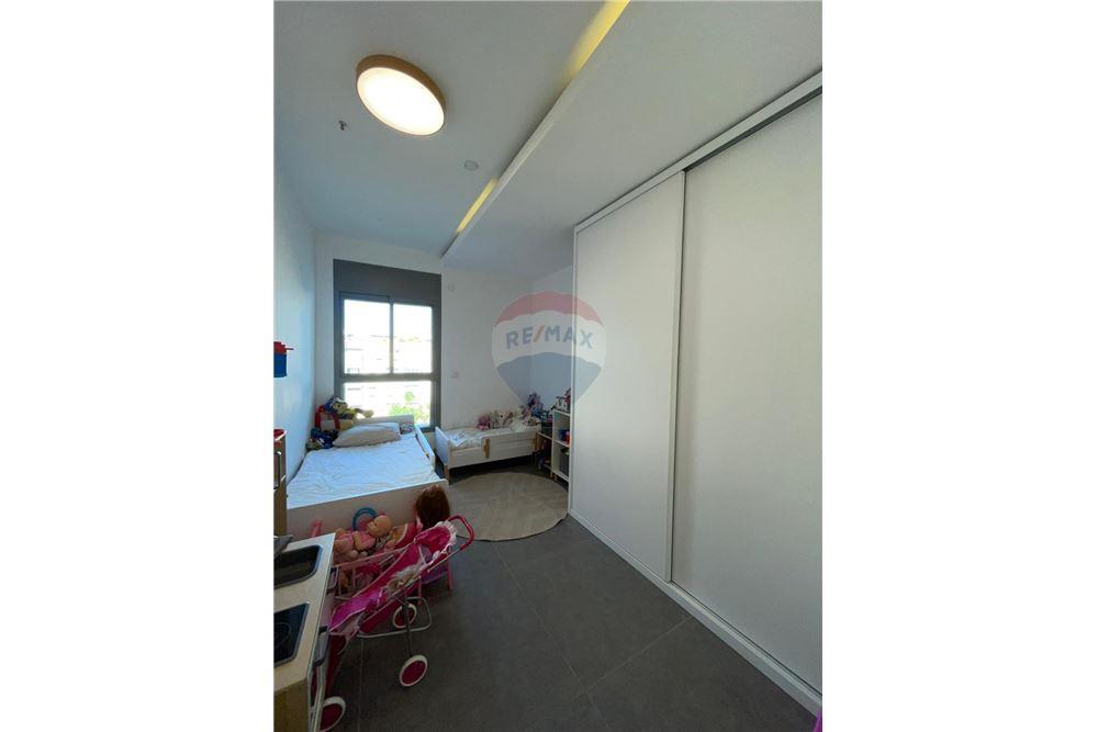 Apartment for Sale in Tel Aviv - Image 5