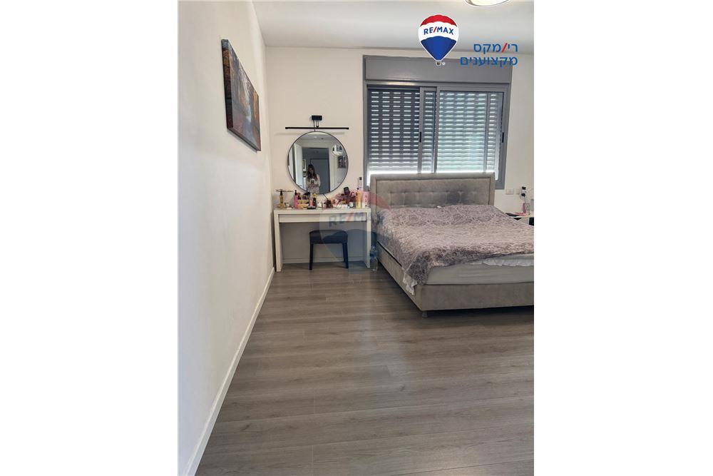 Apartment for Sale in Hadera - Image 1