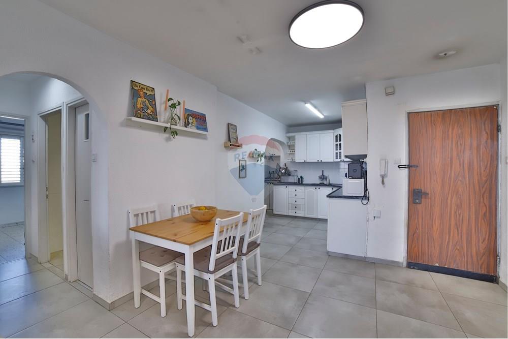 Apartment for Sale in Tel Aviv - Image 5