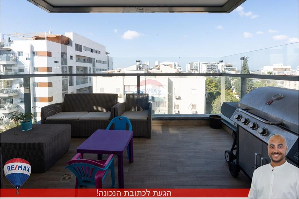 Apartment for Sale in Herzliya - Image 1