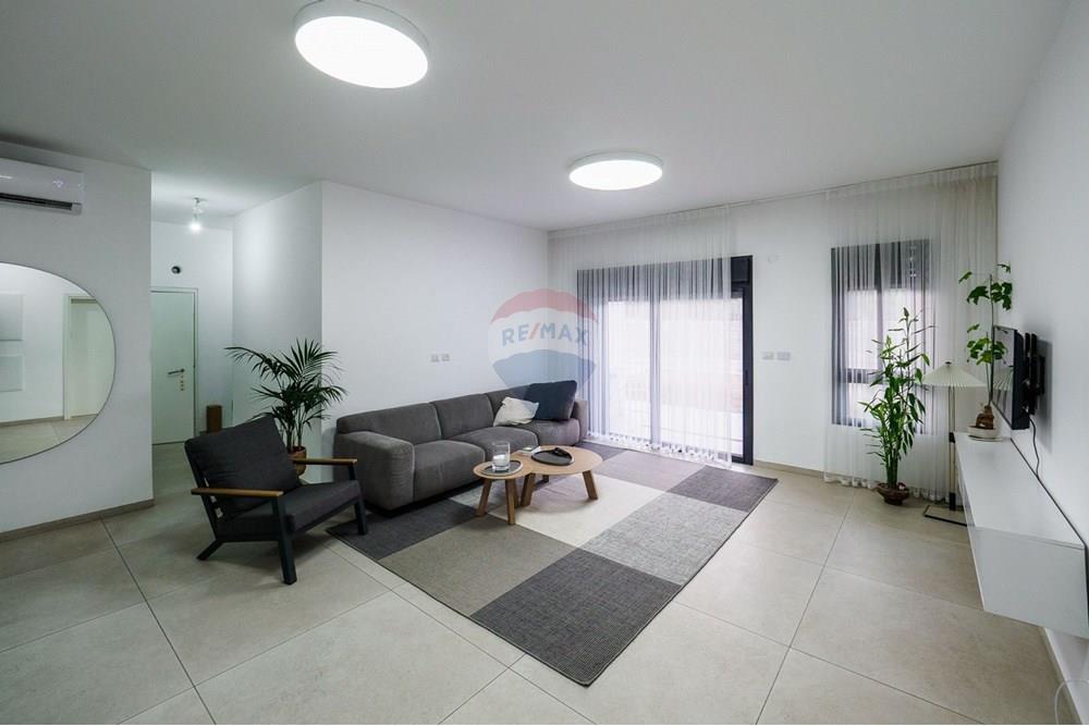 Apartment for Sale in Nahariya - Image 1