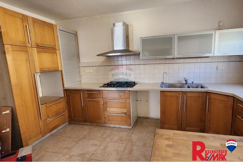Apartment for Sale in Holon - Image 3
