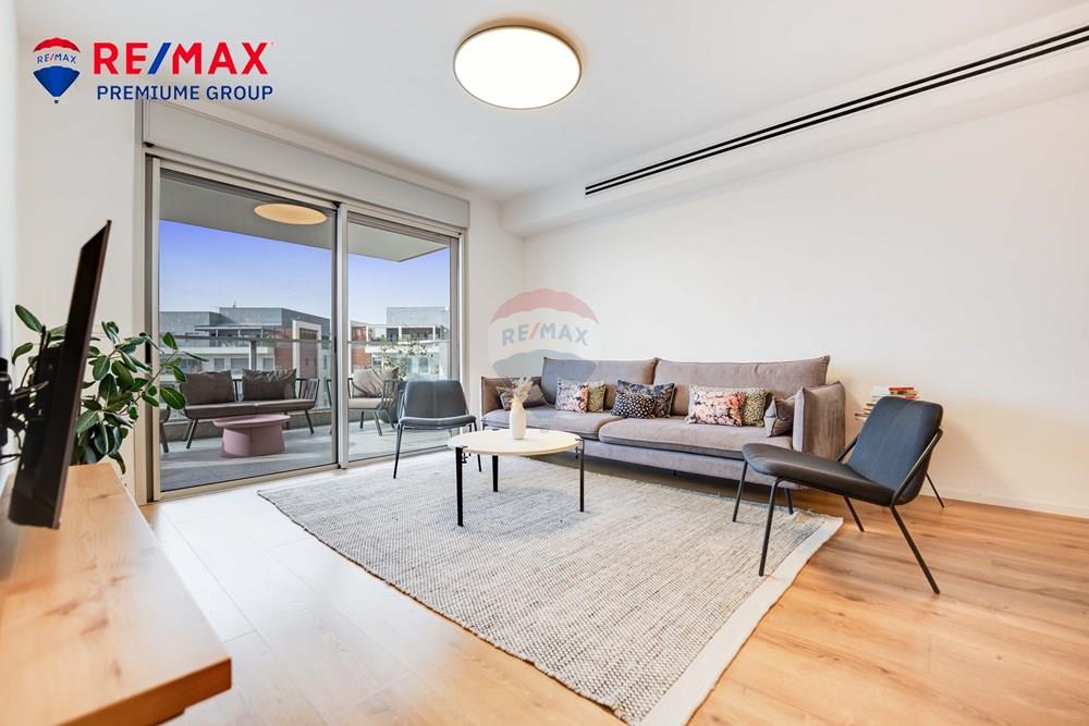 Apartment for Sale in שוהם - Image 2