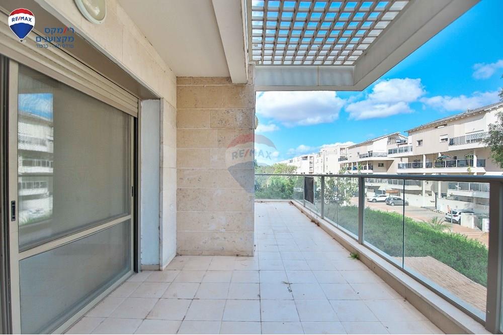 Apartment for Sale in פרדס חנה - כרכור - Image 2