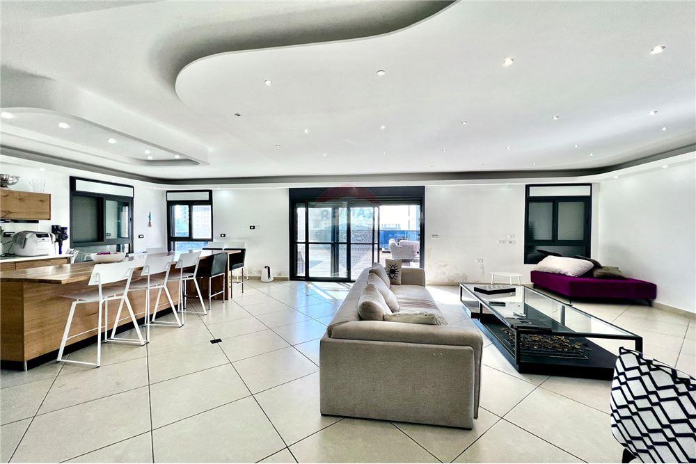 Apartment for Sale in Netanya - Image 1