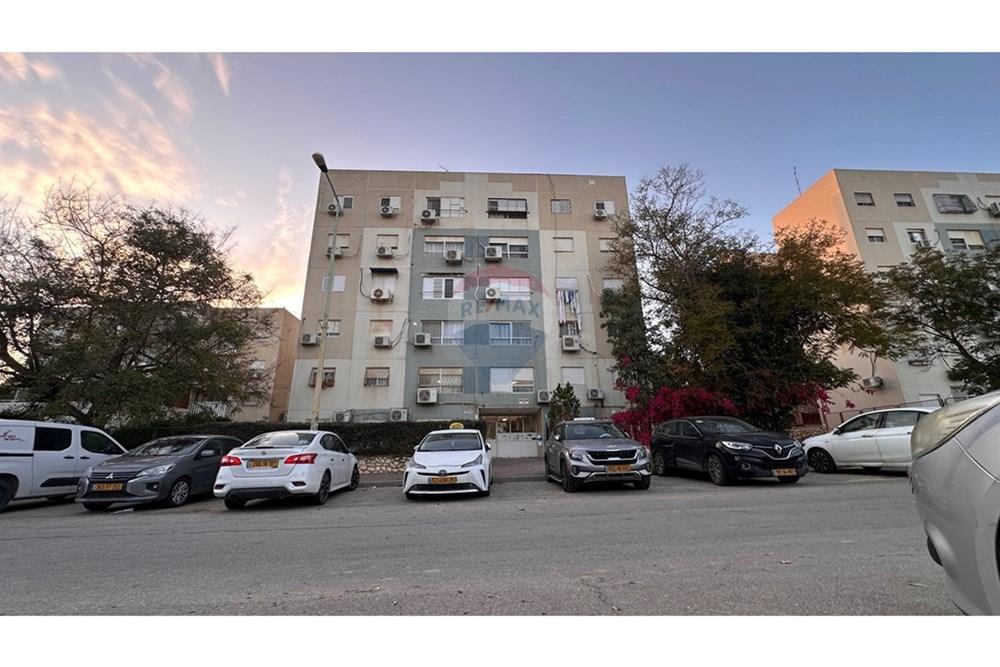 Apartment for Sale in Beer Sheva - Image 2
