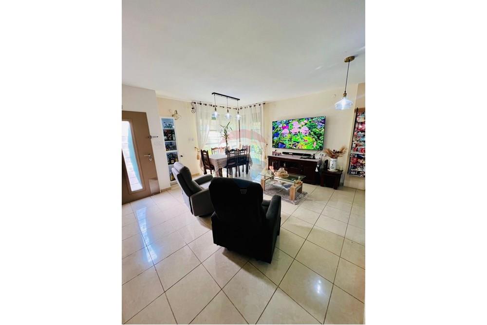 Apartment for Sale in Karmiel - Image 5