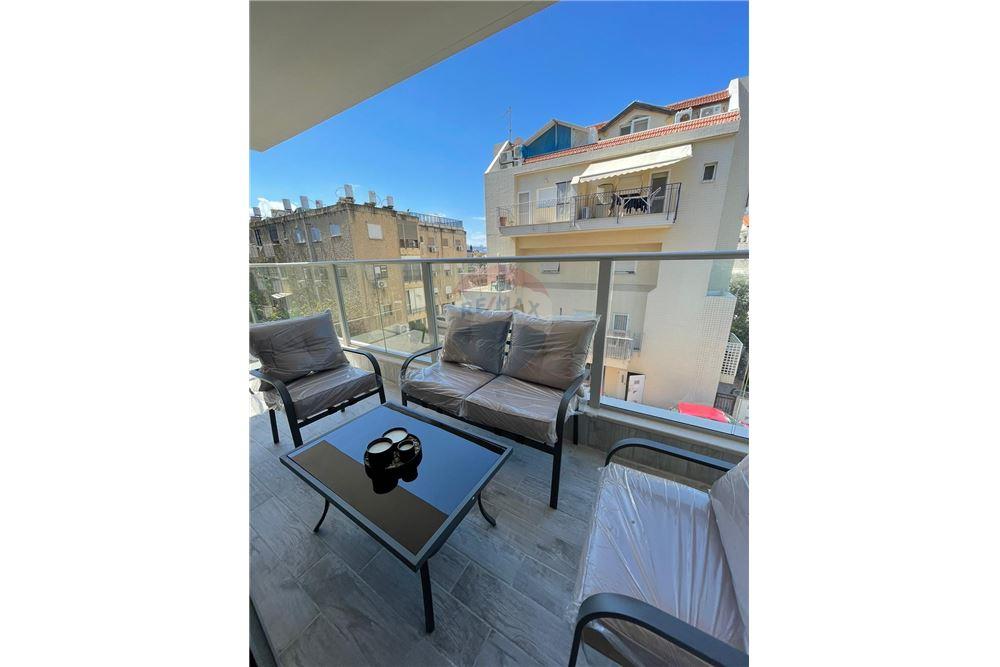 Apartment for Sale in קרית חיים - Image 6