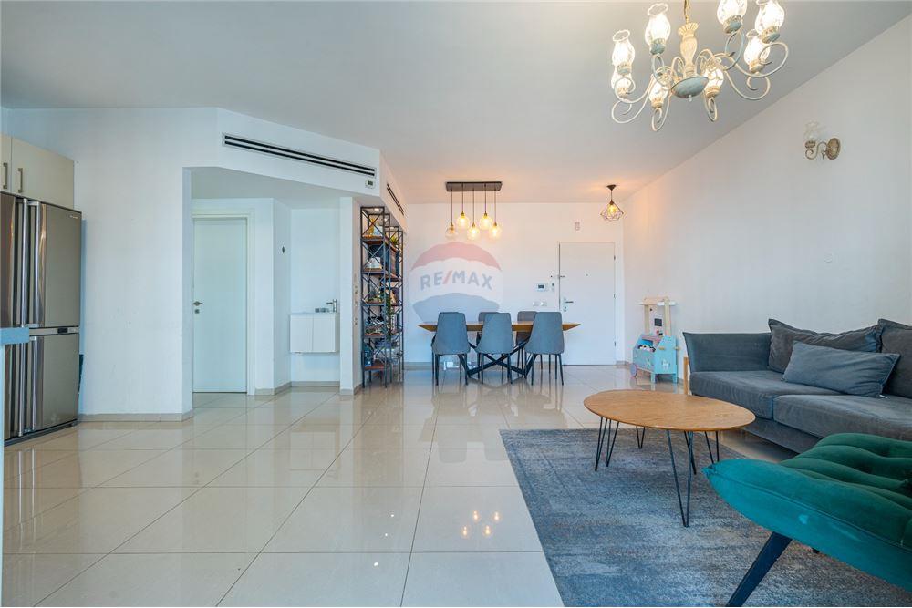 Apartment for Sale in אור עקיבא - Image 7