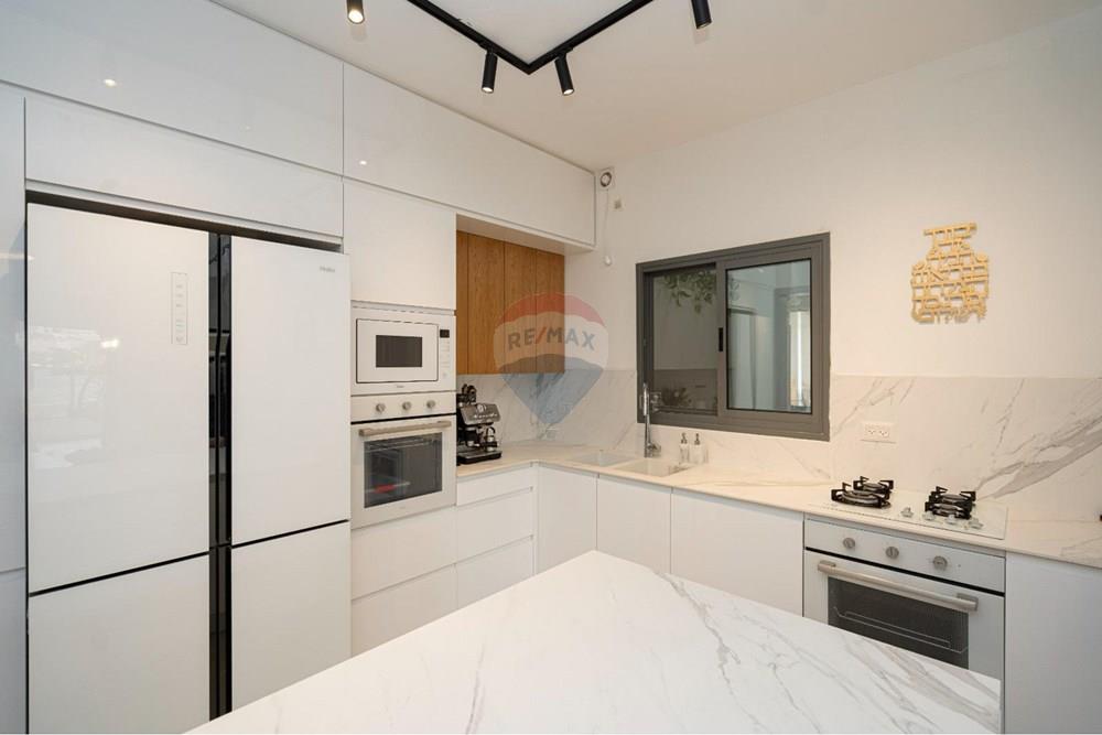 Apartment for Sale in חריש - Image 1