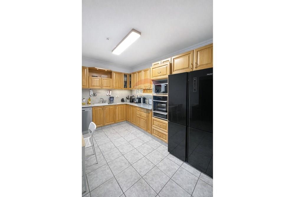 Apartment for Sale in Kfar Saba - Image 2